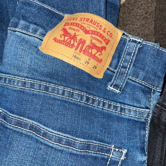 Boys Size 18 Levi Jeans (8 being sold together) - Picture 2 of 16
